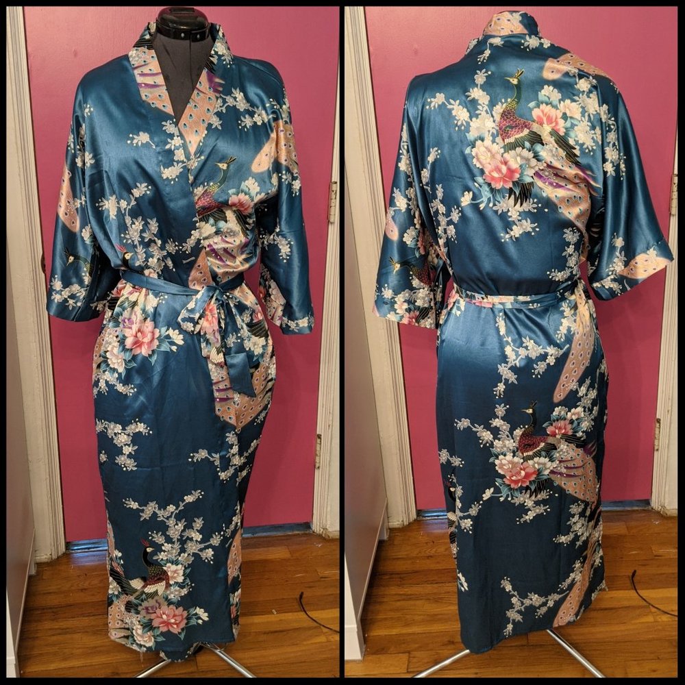 Old Shanghai Robe in Blue Floral Peacock